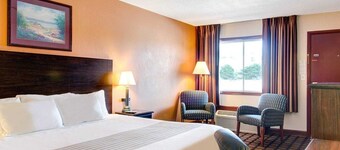 Econo Lodge Sharon - Foxborough