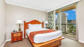 In-room safe, desk, laptop workspace, blackout curtains