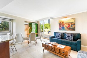 Family Suite, 1 Bedroom, Kitchen, Pool View (Park & Pool Views) | In-room safe, desk, laptop workspace, blackout drapes - Luana Waikiki Hotel & Suites (Honolulu)