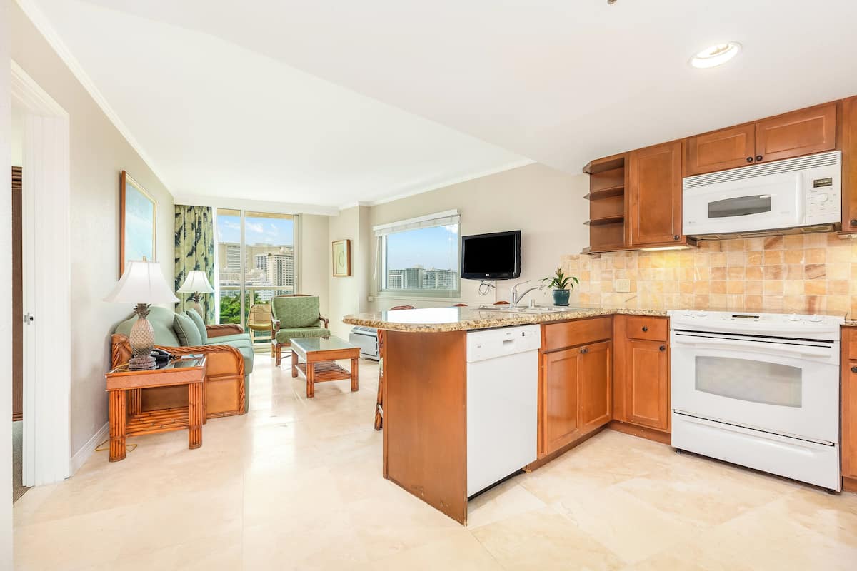 suite, 1 bedroom, kitchen, ocean view | private kitchen | coffee/tea maker, electric kettle, cleaning supplies, paper towels
