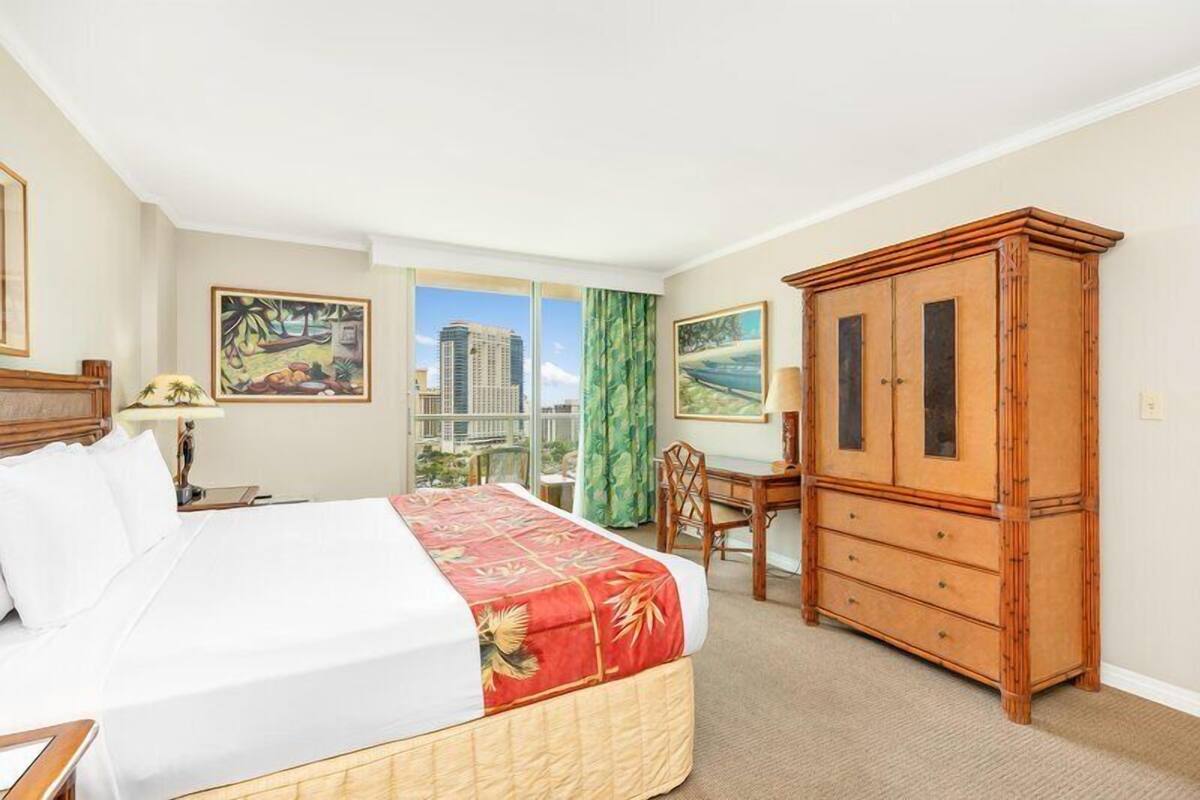 In-room safe, desk, laptop workspace, blackout curtains