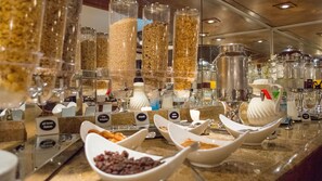 Desayuno buffet diario (ZAR 225 por persona)