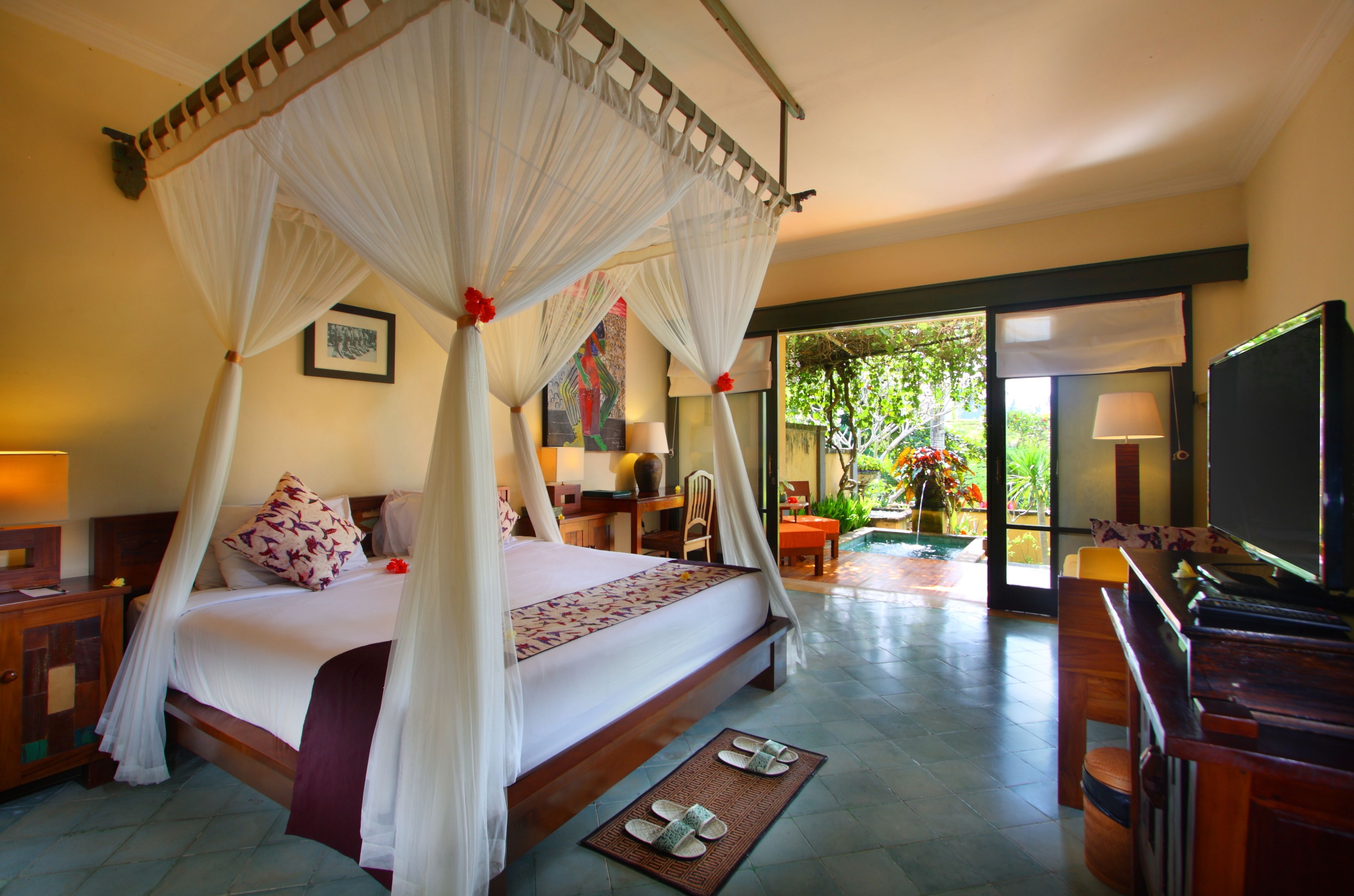 Villa, 1 Schlafzimmer, eigener Pool | Minibar, Zimmersafe, Schreibtisch, Bügeleisen/Bügelbrett