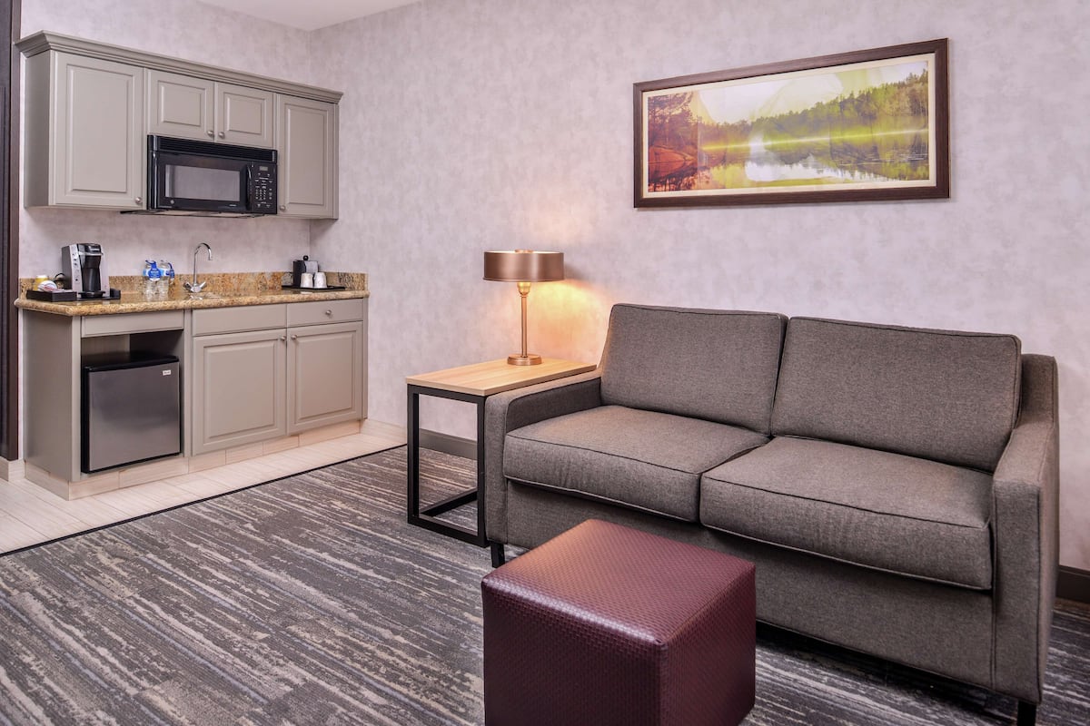 42-inch tv with cable channels