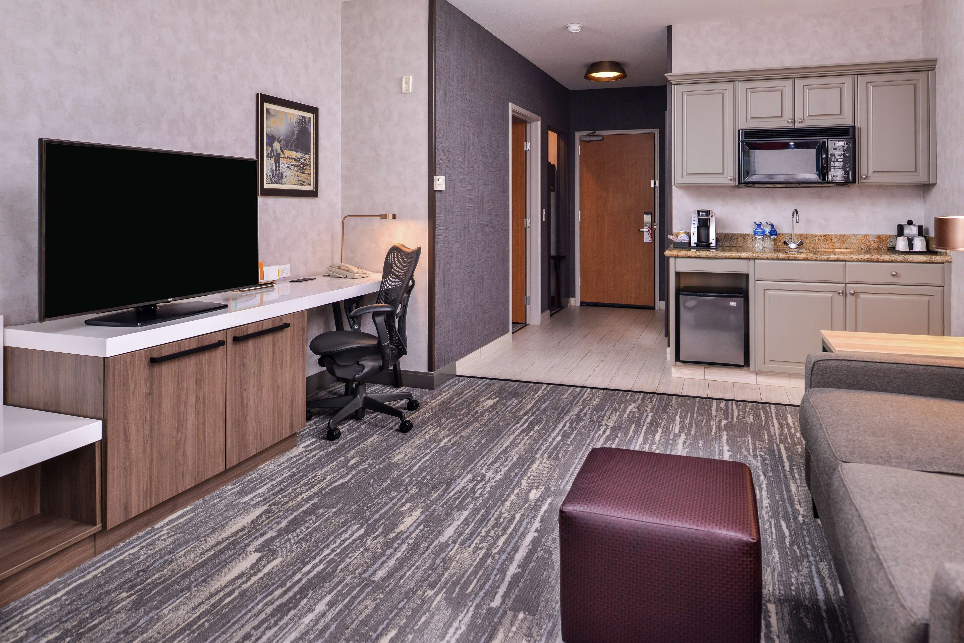 42-inch tv with cable channels