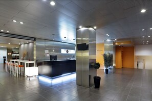 Lobby lounge - Exe Tres Cantos (Tres Cantos)