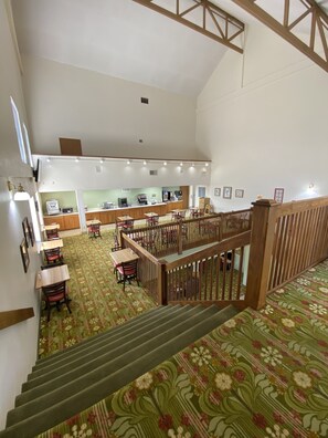 Free daily self-serve breakfast