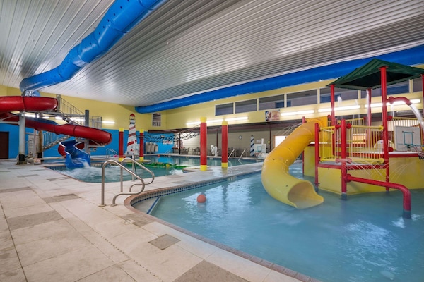 2 indoor pools