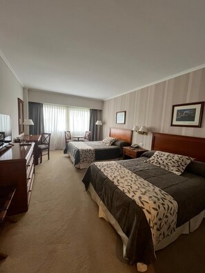 Room - Howard Johnson Rio Ceballos Hotel Casino (Rio Ceballos)