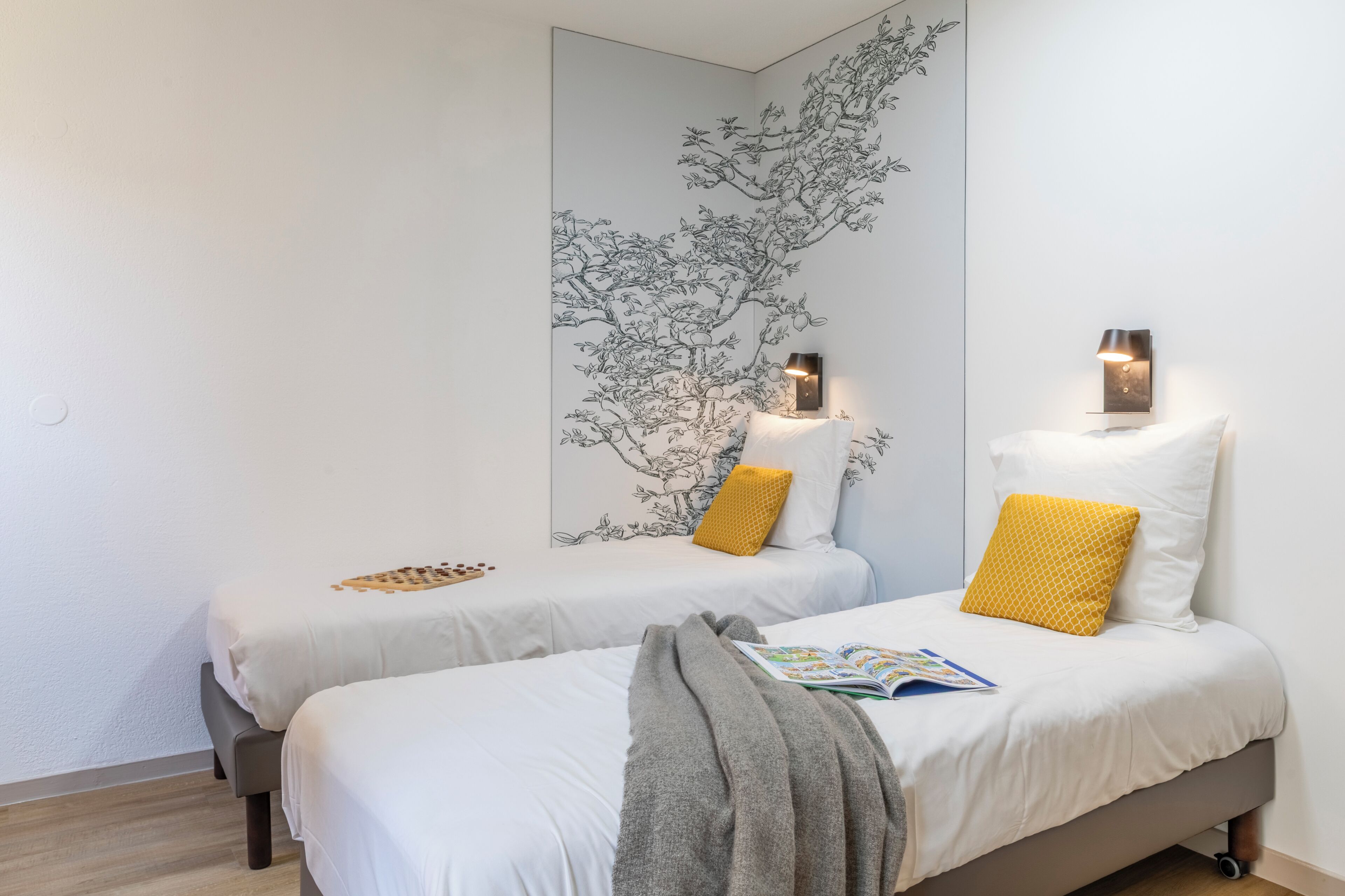 Appartement 6 personnes - 1 chambre + 1 coin nuit - Balcon - Climatisé - Rénové | Barnesenger, wi-fi (inkludert) og sengetøy