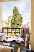 Studio 4 personnes - 1 coin nuit - Balcon - Côté cour - Climatisé - Rénové | Terraza o patio