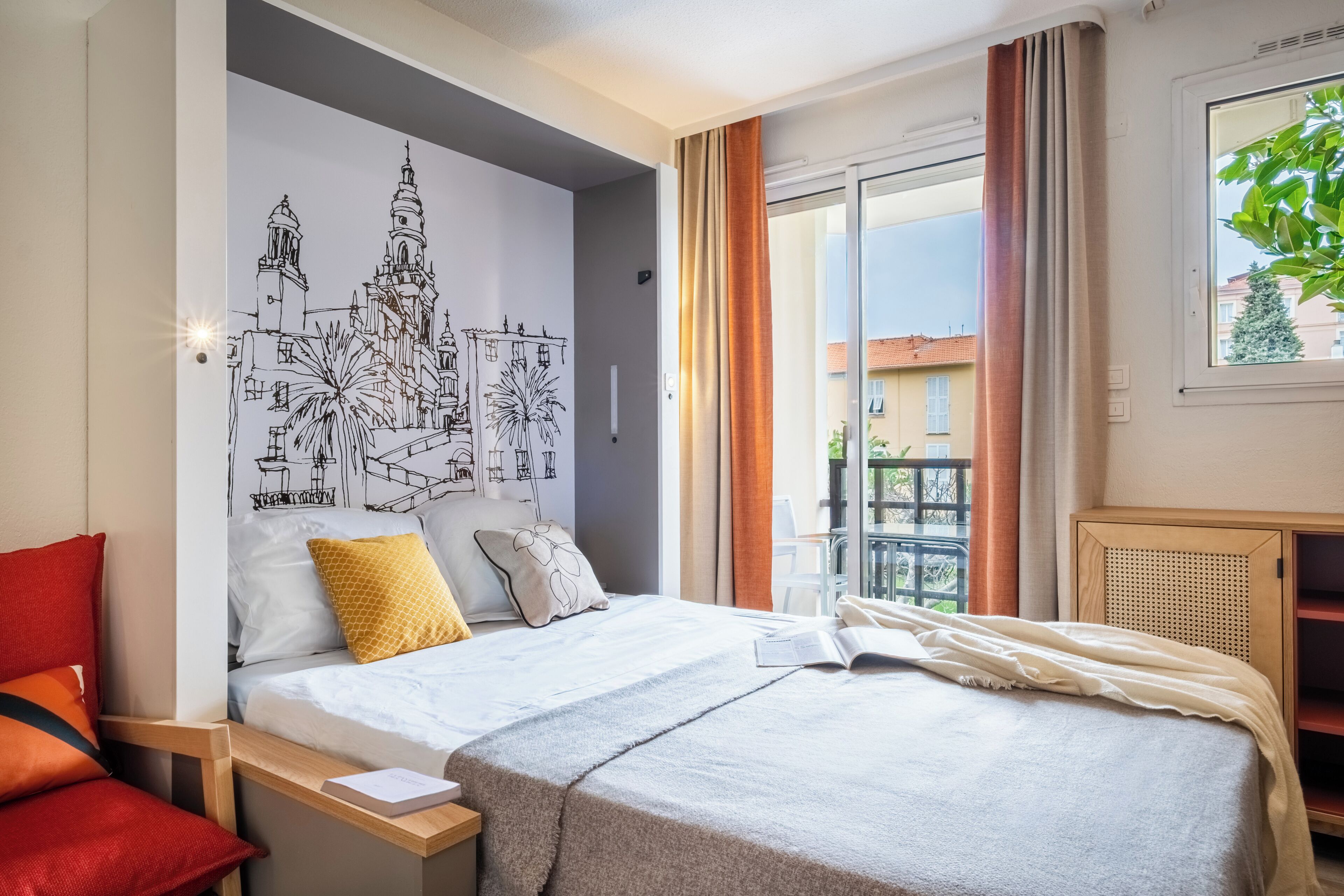 Studio 2 personnes - Balcon - Climatisé - Rénové | Cribs/infant beds, free WiFi, bed sheets