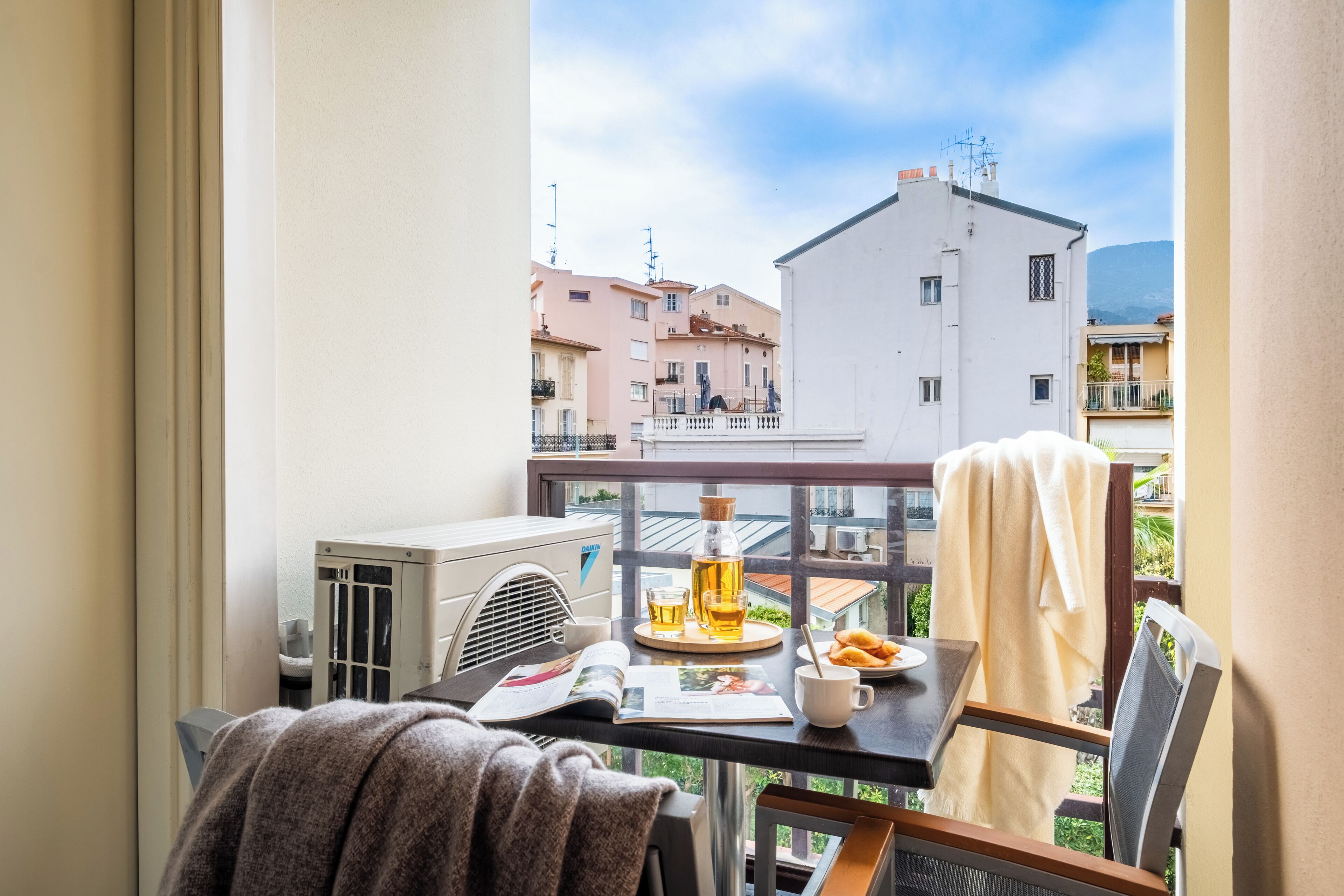 Studio 4 personnes - 1 coin nuit - Balcon - Climatisé - Rénové | Terraza o patio