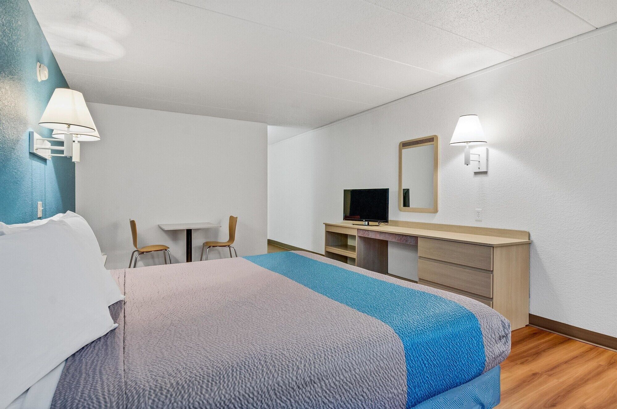 Wifi gratis y ropa de cama 