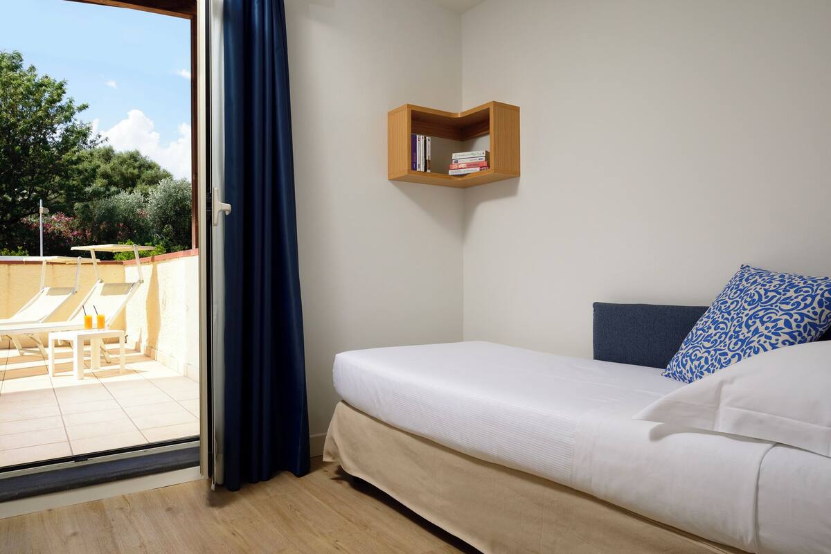 Minibar, in-room safe, desk, soundproofing