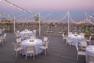 5 ห้องอาหาร, บริการอาหารเช้า อาหารกลางวัน อาหารเย็น, อาหารอิตาเลียน