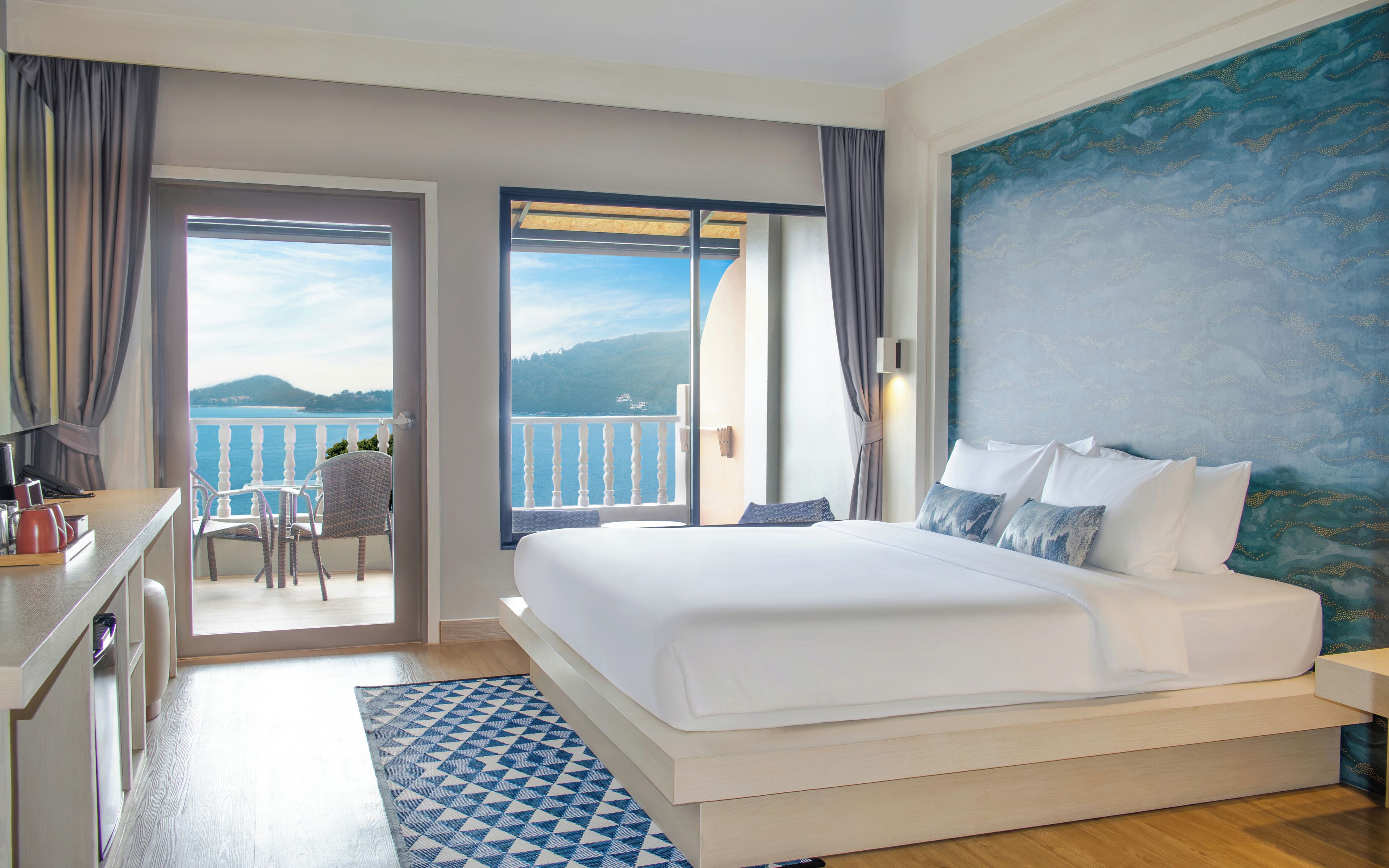 Minibar, in-room safe, desk, soundproofing