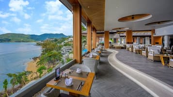 2 Bars/Lounges, Bar im Pool, Poolbar