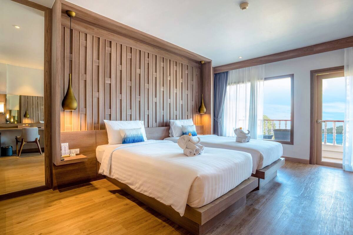 1 bedroom, minibar, in-room safe, desk