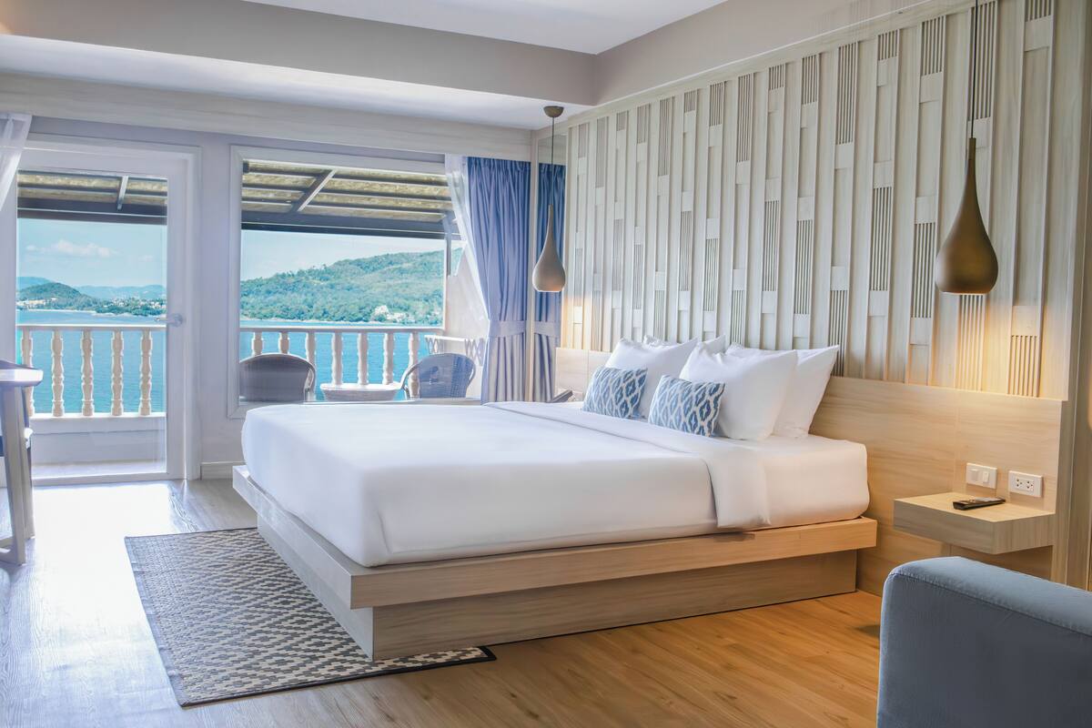 Ocean Breeze Double | Beach/ocean view