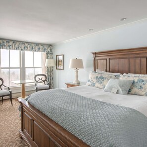 Premium bedding, pillow-top beds, minibar, in-room safe