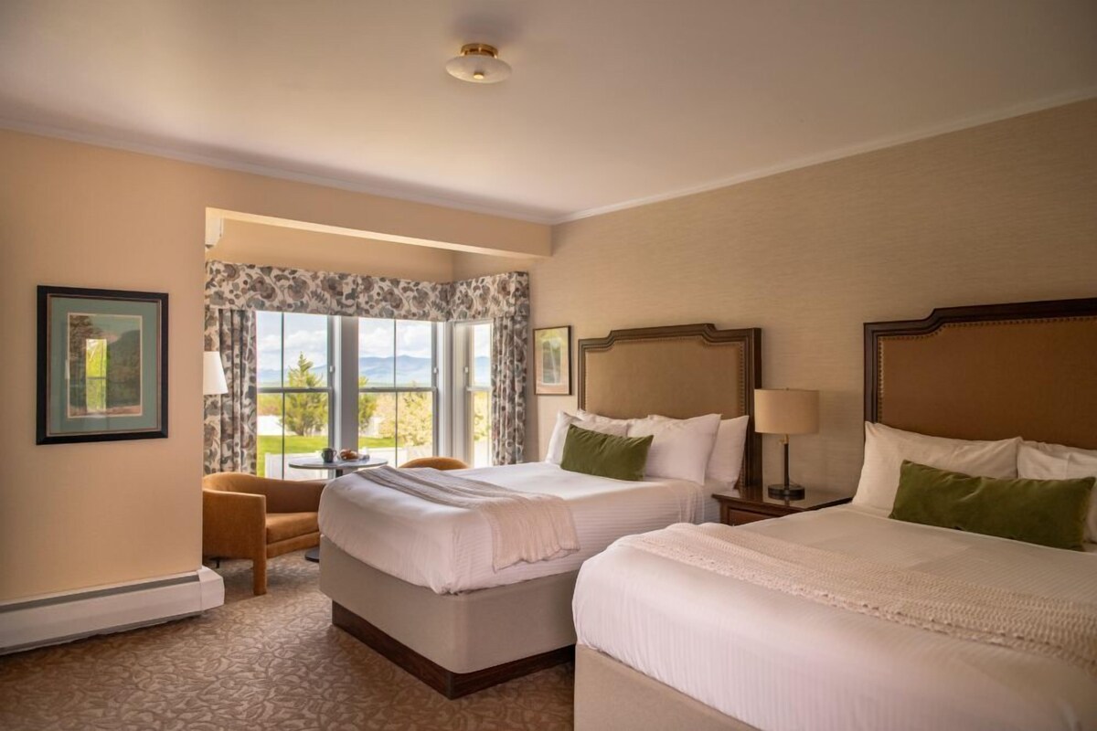 Classic Room, Mobility Accessible (Two Queens) | Premium bedding, pillowtop beds, minibar, in-room safe