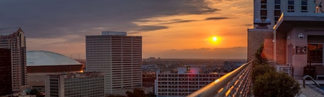 Exterior. Hilton Garden Inn New Orleans French Quarter/CBD