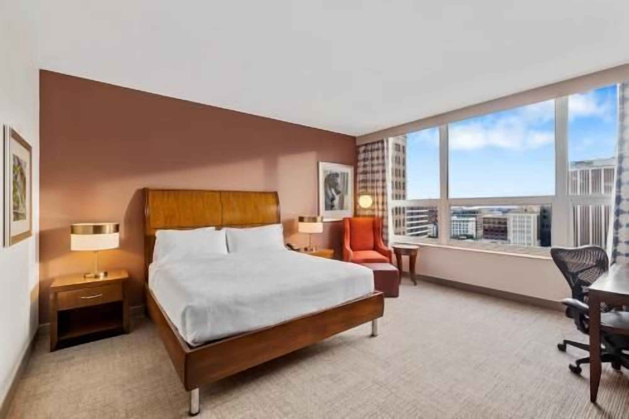 In-room safe, desk, laptop workspace, iron/ironing board