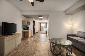 Junior Suite, 2 Queen Beds | Living area | 55-inch flat-screen TV with satellite channels - Hilton Garden Inn Wooster (Wooster)