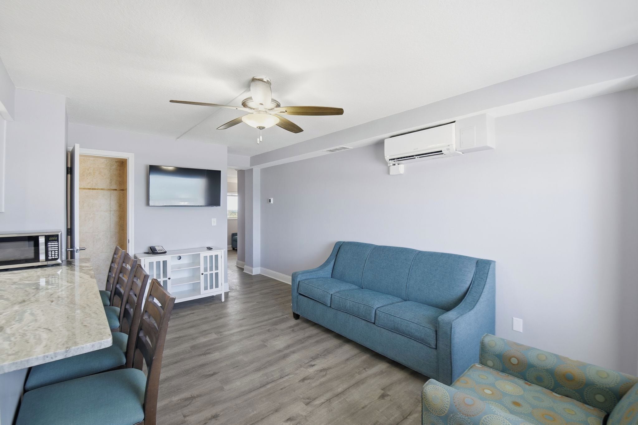 Condo Prestige | Aire de séjour | Téléviseur à écran plat, lecteur de DVD