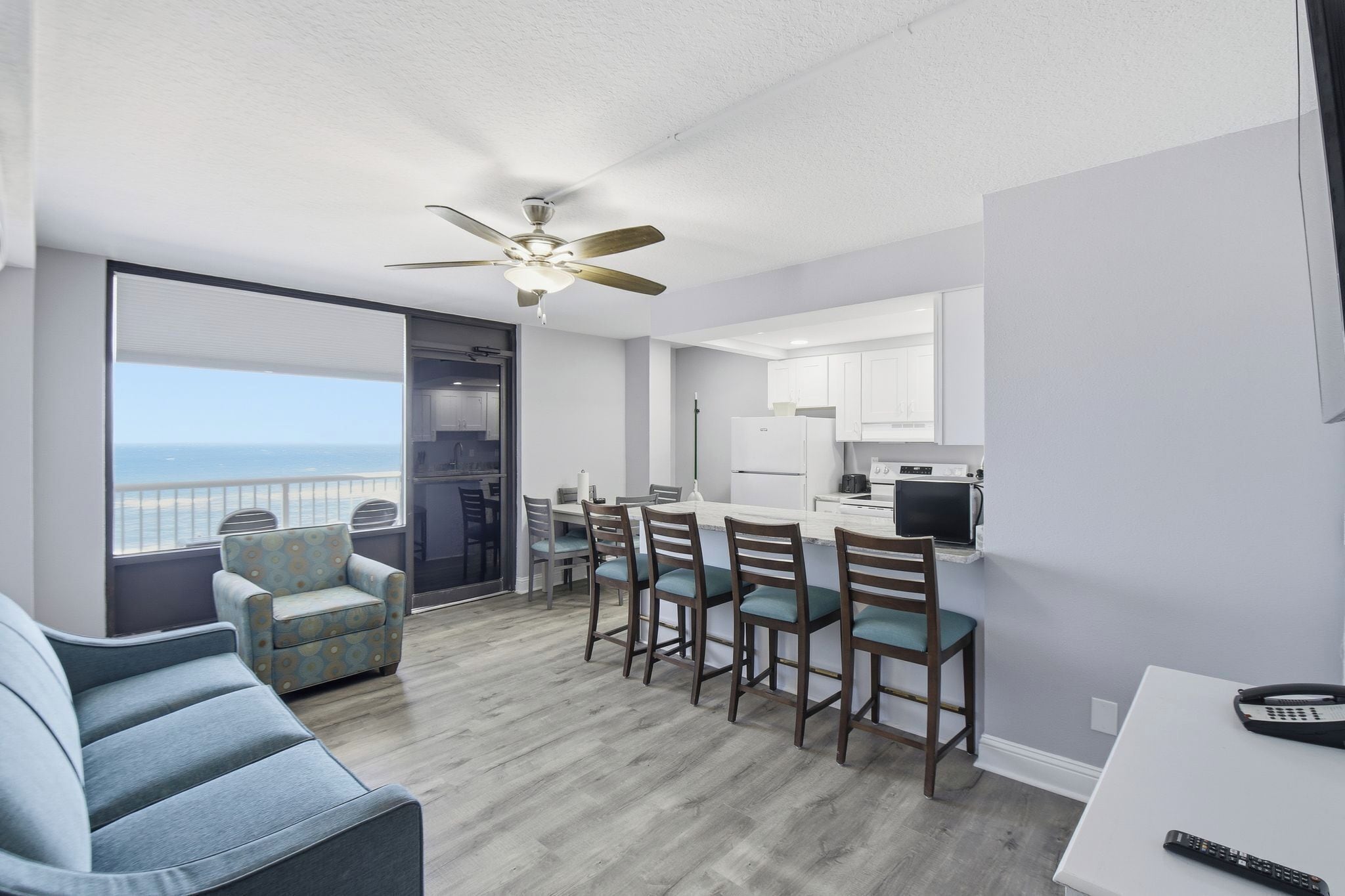 Premium Condo | Living area | Flat-screen TV, DVD player