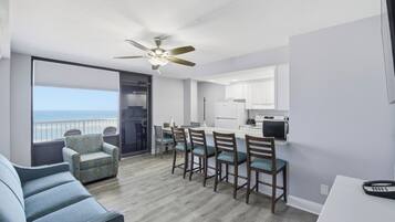 Premium-huoneisto | Oleskelualue | Taulutelevisio, DVD-soitin