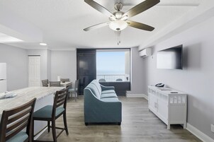 Televisión de pantalla plana, reproductor de DVD