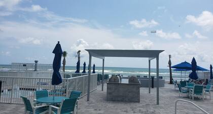 The Maverick Resort