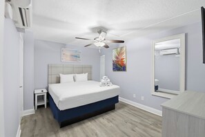 Leilighet – premium | Skrivebord, skrivebord for bærbar PC og strykejern/-brett