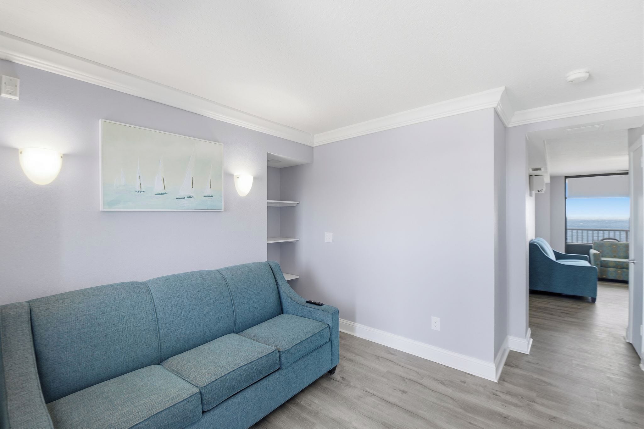 프리미엄 콘도 | 거실 공간 | 평면 TV, DVD 플레이어