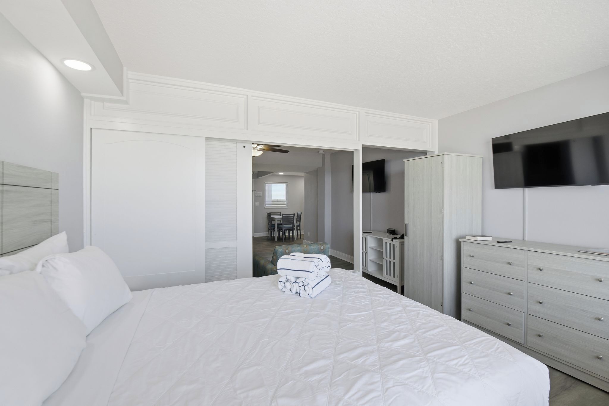 디럭스 스튜디오, 발코니, 바닷가 | 책상, 노트북 작업 공간, 다리미/다리미판, 무료 WiFi