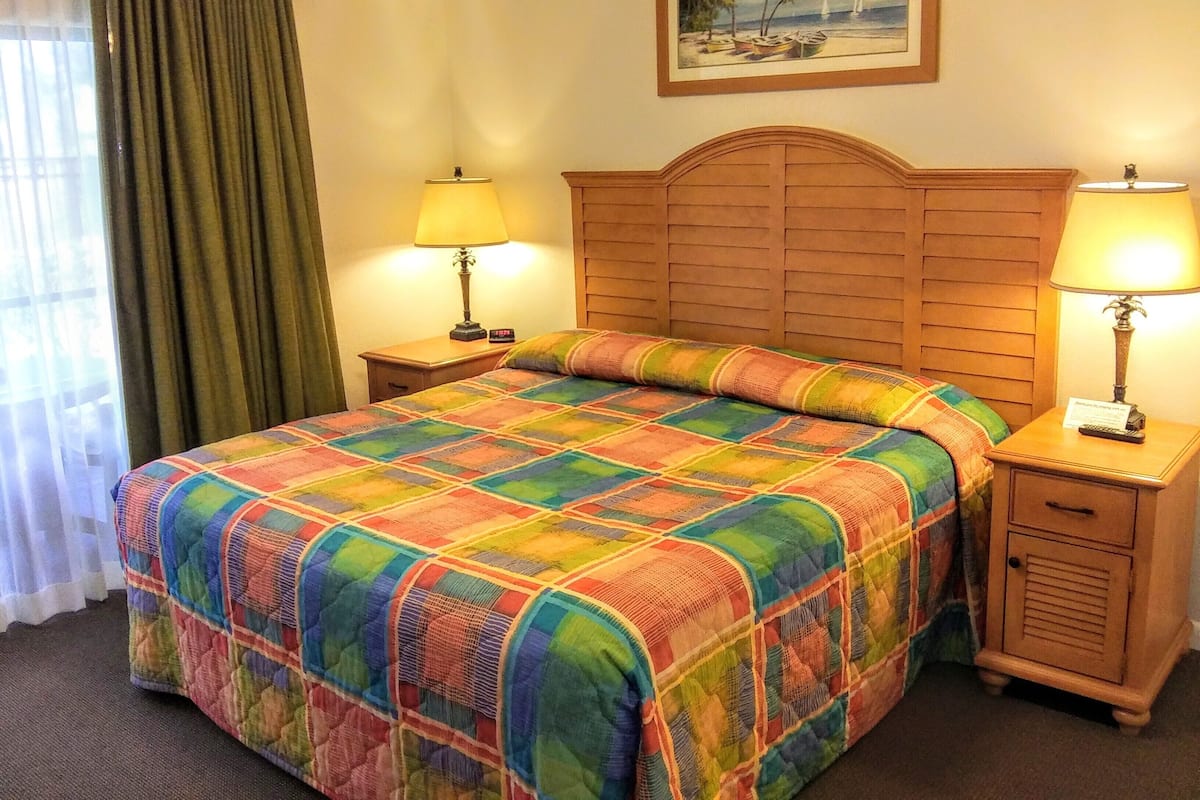 1 kamar tidur dan didekorasi berbeda-beda