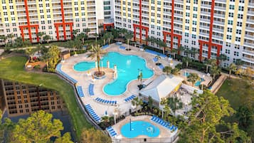 7 outdoor pools, pool umbrellas, sun loungers