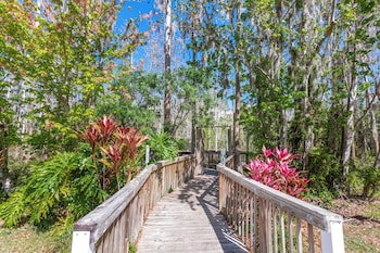 Hiking at Vacation Village Orlando, Celebration