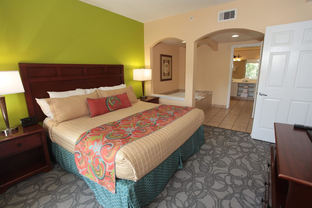 In-room safe, iron/ironing board, cribs (surcharge)