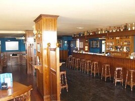 Bar (en el alojamiento)