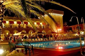 Front of property - evening/night - Messapia Hotel & Resort (Castrignano del Capo)