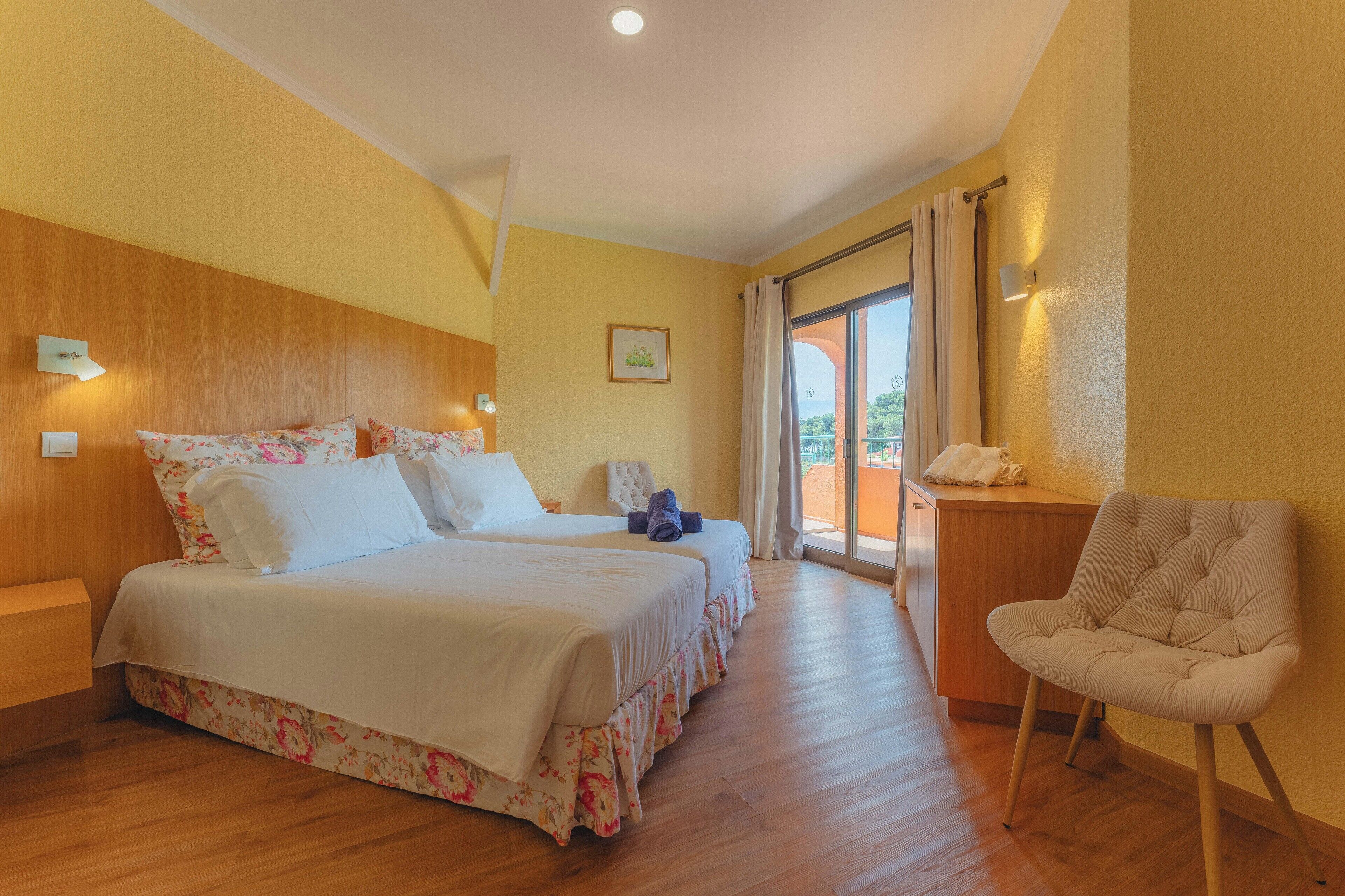 特級公寓, 2 間臥室, 部分海景 (2 people) | 高級寢具、免費 Wi-Fi、床單