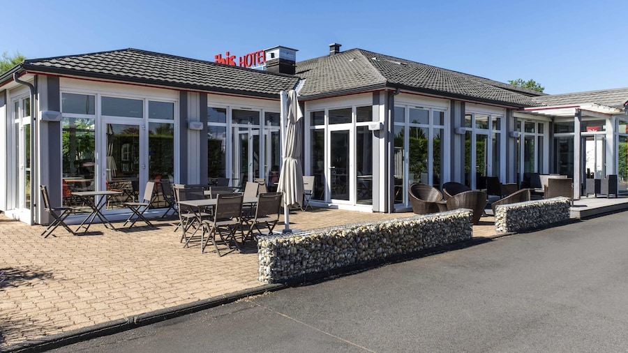 ibis Issoire