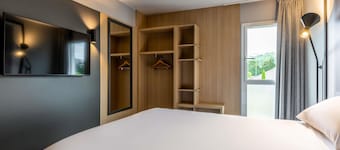 ibis Issoire