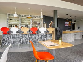 Bar (en la propiedad)