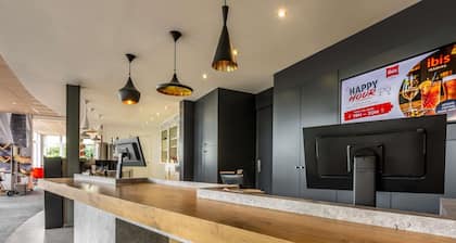 ibis Issoire