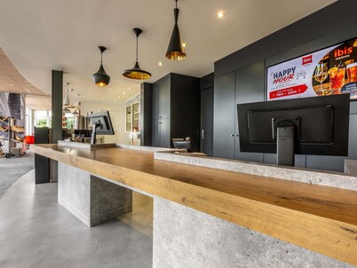 ibis Issoire