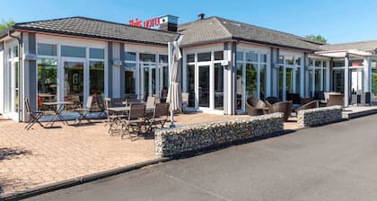 ibis Issoire